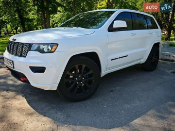 Авто Jeep Grand Cherokee 2018 № 7703363