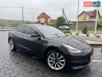 Авто Tesla Model 3 2020 № 7703526