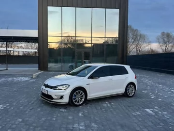 Авто Volkswagen E-Golf 2017 № 7703714