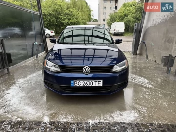 Авто Volkswagen Jetta 2010 № 7703890
