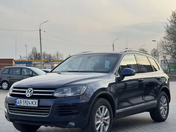 Авто Volkswagen Touareg 2012 № 7703944