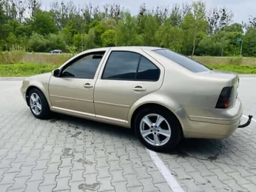 Авто Volkswagen Bora 2002 № 7704021