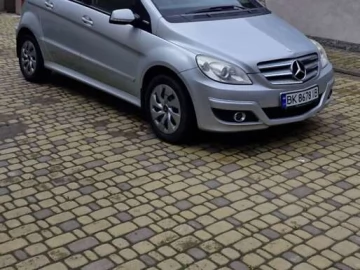 Авто Mercedes B-Class 2010 № 7704108
