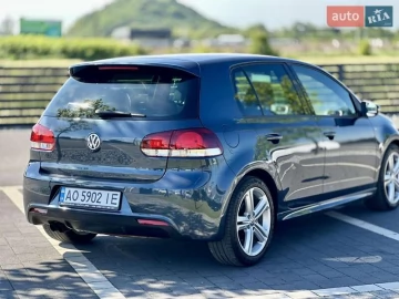 Авто Volkswagen Golf 2010 № 7704154