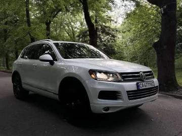 Авто Volkswagen Touareg 2013 № 7704275