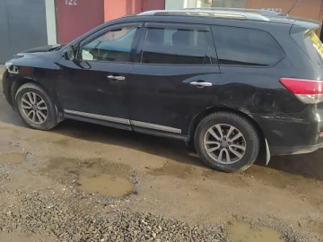 Авто Nissan Pathfinder 2015 № 7704494