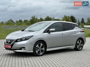 Авто Nissan Leaf 2022 № 7704504