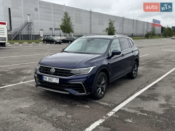 Авто Volkswagen Tiguan 2022 № 7704564