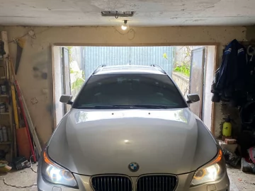 Авто BMW 5 Series 2004 № 7704659