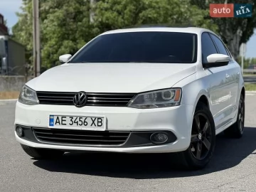 Авто Volkswagen Jetta 2012 № 7704739