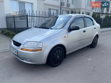 Авто Chevrolet Aveo 2005 № 7704862