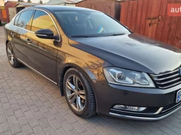 Авто Volkswagen Passat 2013 № 7704886
