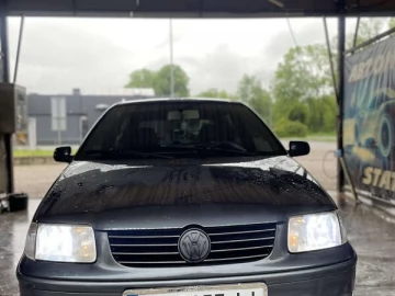 Авто Volkswagen Polo 2000 № 7704927