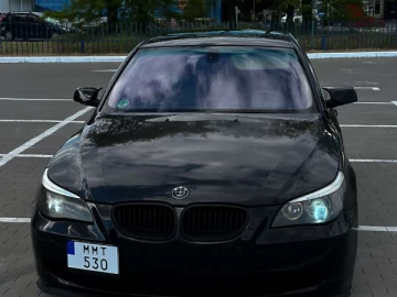 Авто BMW 5 Series 2004 № 7704983