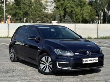 Авто Volkswagen E-Golf 2016 № 7705253