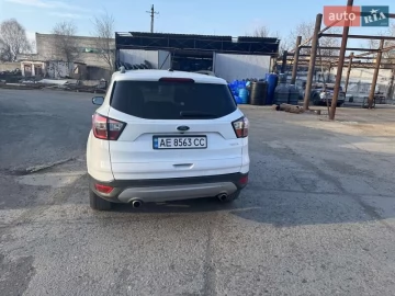 Авто Ford Escape 2017 № 7705358