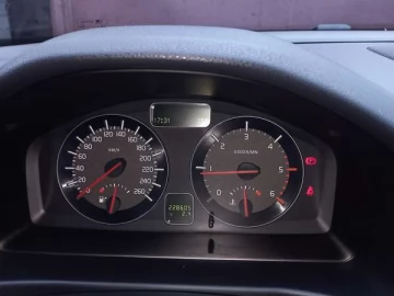 Авто Volvo V50 2012 № 7705634