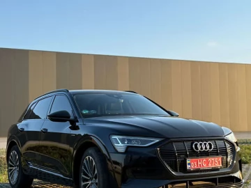 Авто Audi E-Tron 2020 № 7705873