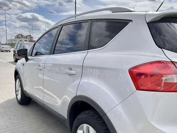Авто Ford Kuga 2011 № 7706022