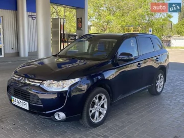 Авто Mitsubishi Outlander 2013 № 7706036