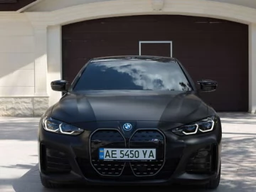 Авто BMW I4 2023 № 7706094