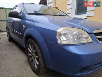 Авто Chevrolet Lacetti 2004 № 7706110