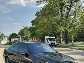 Авто Mercedes E-Class 2004 № 7706154