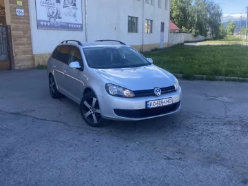 Авто Volkswagen Golf 2010 № 7706200