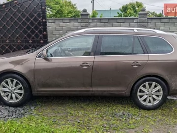 Авто Volkswagen Golf 2010 № 7706210