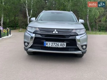 Авто Mitsubishi Outlander 2020 № 7706272