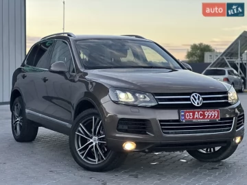 Авто Volkswagen Touareg 2012 № 7706534