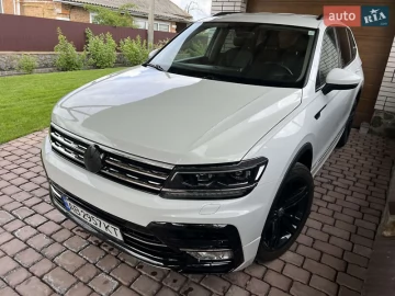 Авто Volkswagen Tiguan 2020 № 7706876