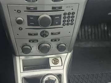 Авто Opel Astra 2009 № 7706929