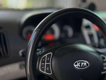 Авто KIA Ceed 2008 № 7706957