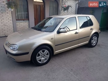 Авто Volkswagen Golf 2002 № 7707004
