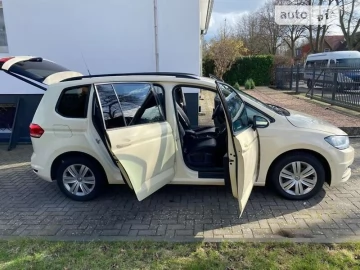 Авто Volkswagen Touran 2017 № 7707118