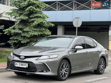 Авто Toyota Camry 2023 № 7707390