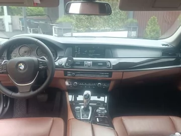 Авто BMW 5 Series 2012 № 7707455