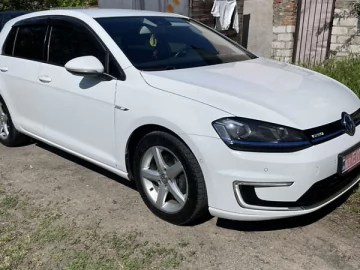 Авто Volkswagen E-Golf 2014 № 7707741