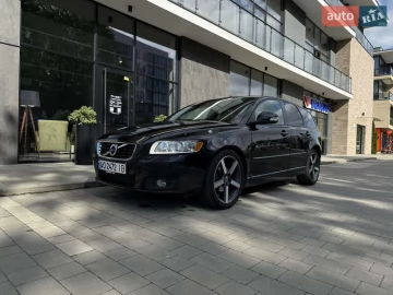 Авто Volvo V50 2012 № 7707742