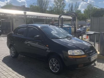 Авто Chevrolet Aveo 2005 № 7707823