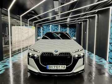 Авто BMW I7 2023 № 7707977