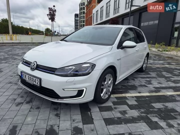 Авто Volkswagen E-Golf 2018 № 7708068