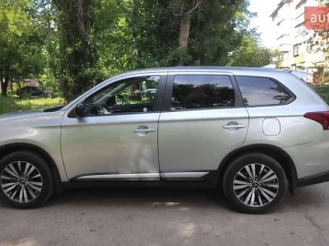 Авто Mitsubishi Outlander 2019 № 7708715
