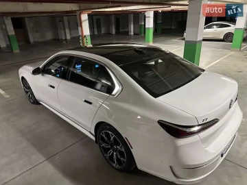 Авто BMW I7 2023 № 7708759