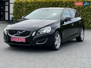 Авто Volvo V60 2013 № 7708960