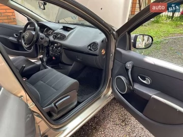 Авто Renault Clio 2011 № 7709117