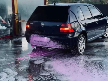 Авто Volkswagen Golf 2000 № 7709261