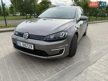 Авто Volkswagen E-Golf 2015 № 7709301
