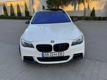 Авто BMW 5 Series 2012 № 7709302